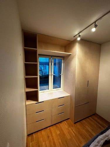 Garderobe med skyvedører
